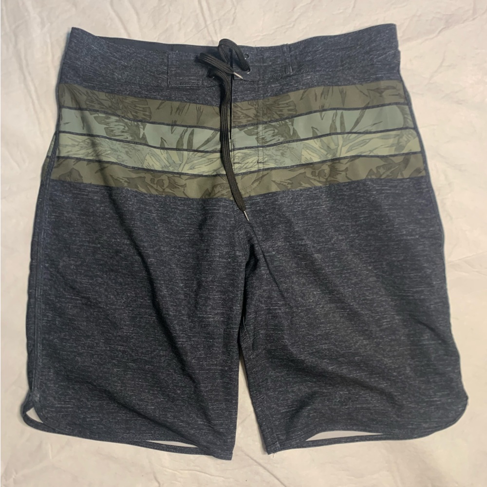 Mens Size 36 Old Navy California Leaf Print Striped Beach Swim Trunks